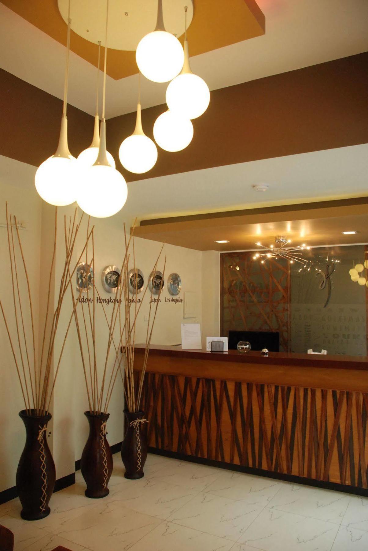 Nao Hotel Tagaytay City Buitenkant foto